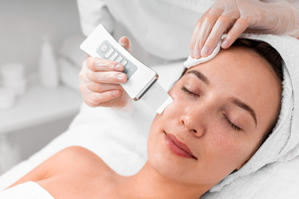 Paleta ultrasónica en Sevilla. Peeling con espátula ultrasónica en Sevilla.