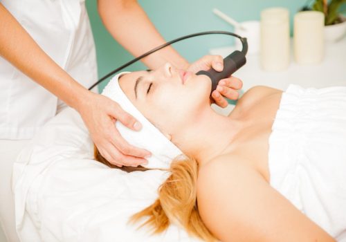 Diatermia Facial en Sevilla. Centro de Estetica en Sevilla Phi Belleza Natural.